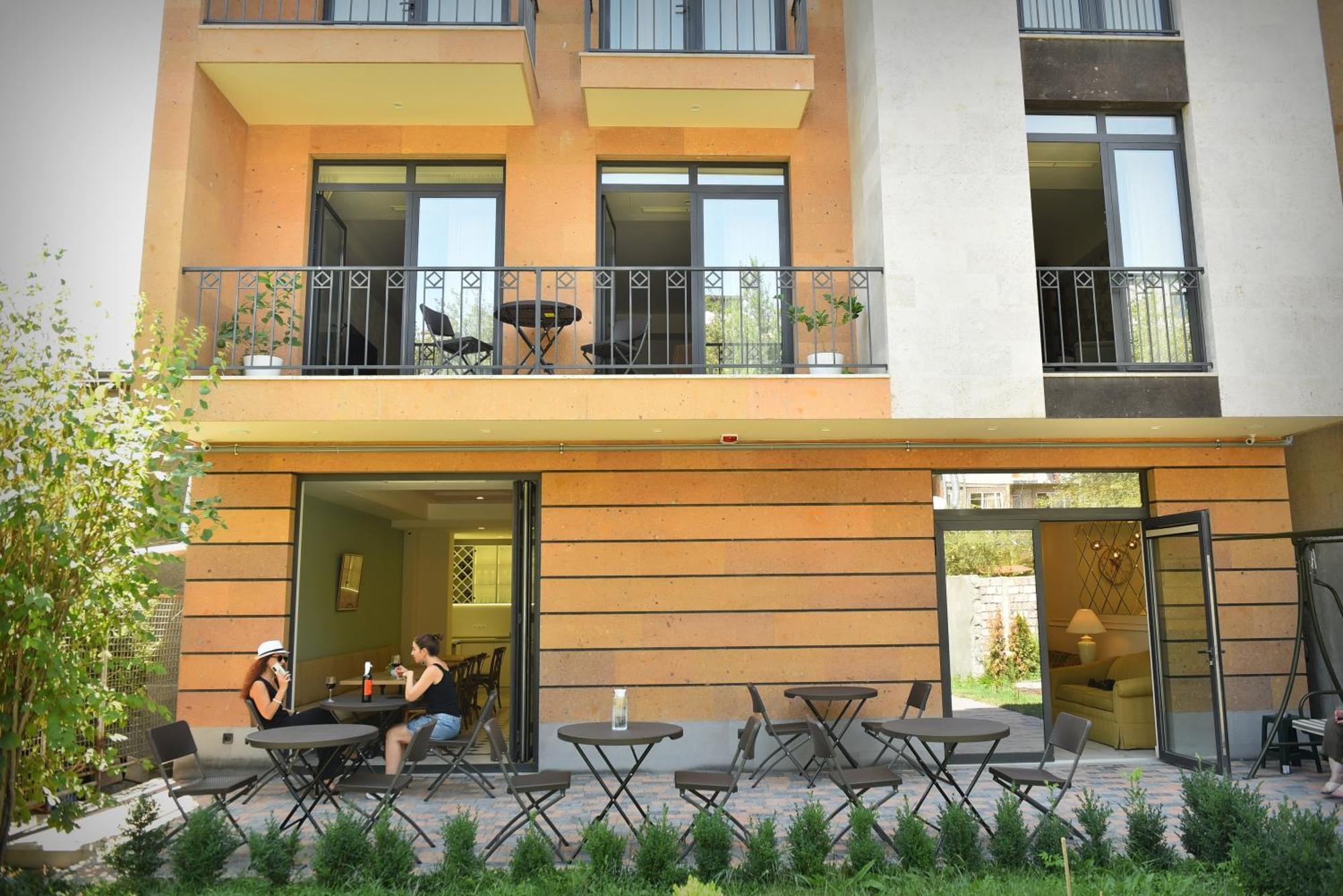 Hotel Avenue 30 Ereván Exterior foto