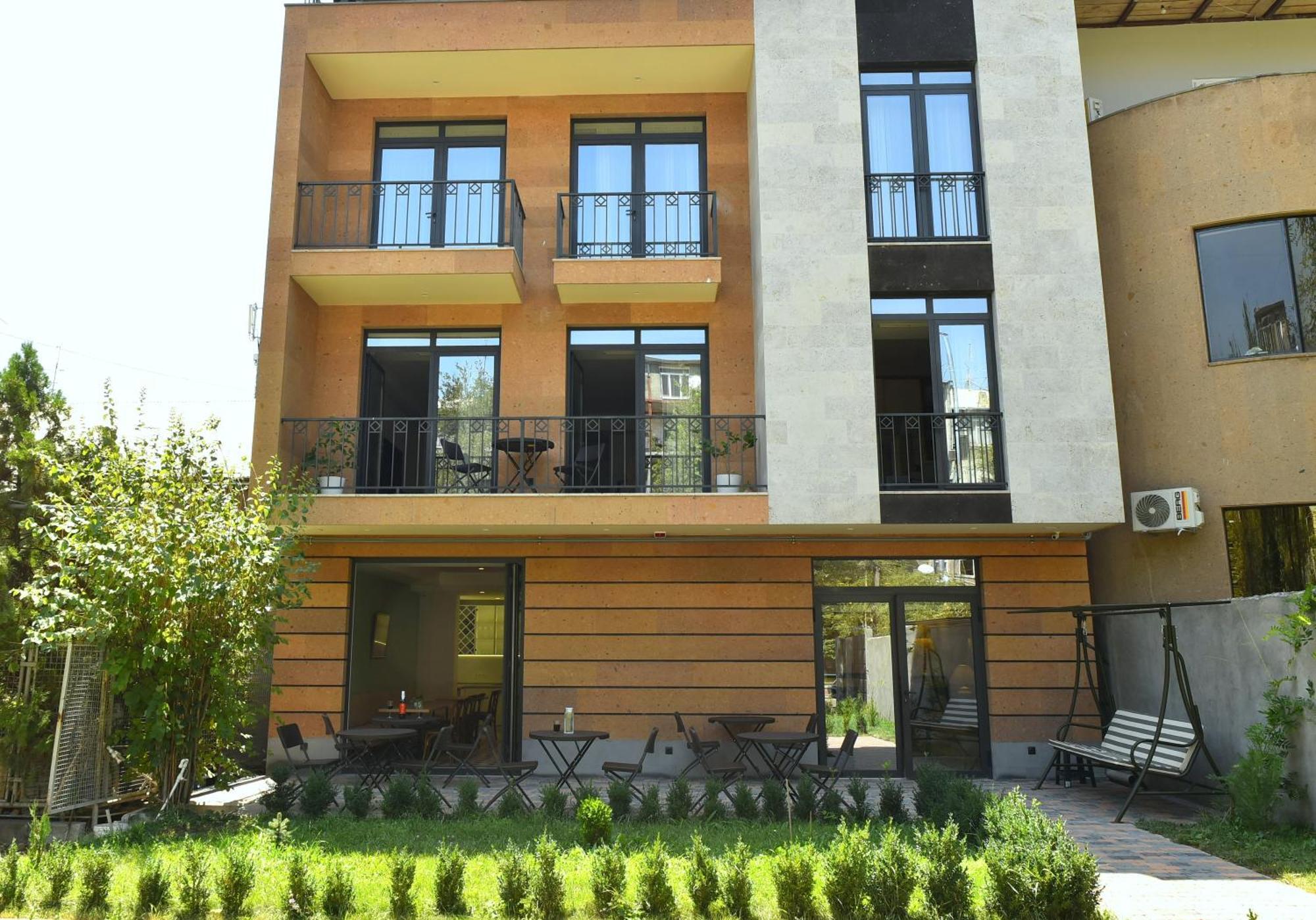 Hotel Avenue 30 Ereván Exterior foto