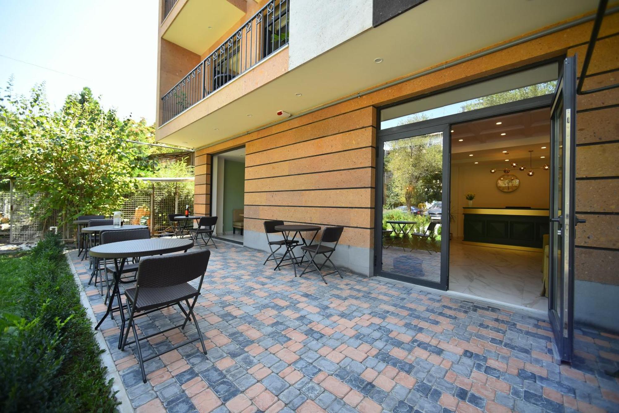 Hotel Avenue 30 Ereván Exterior foto